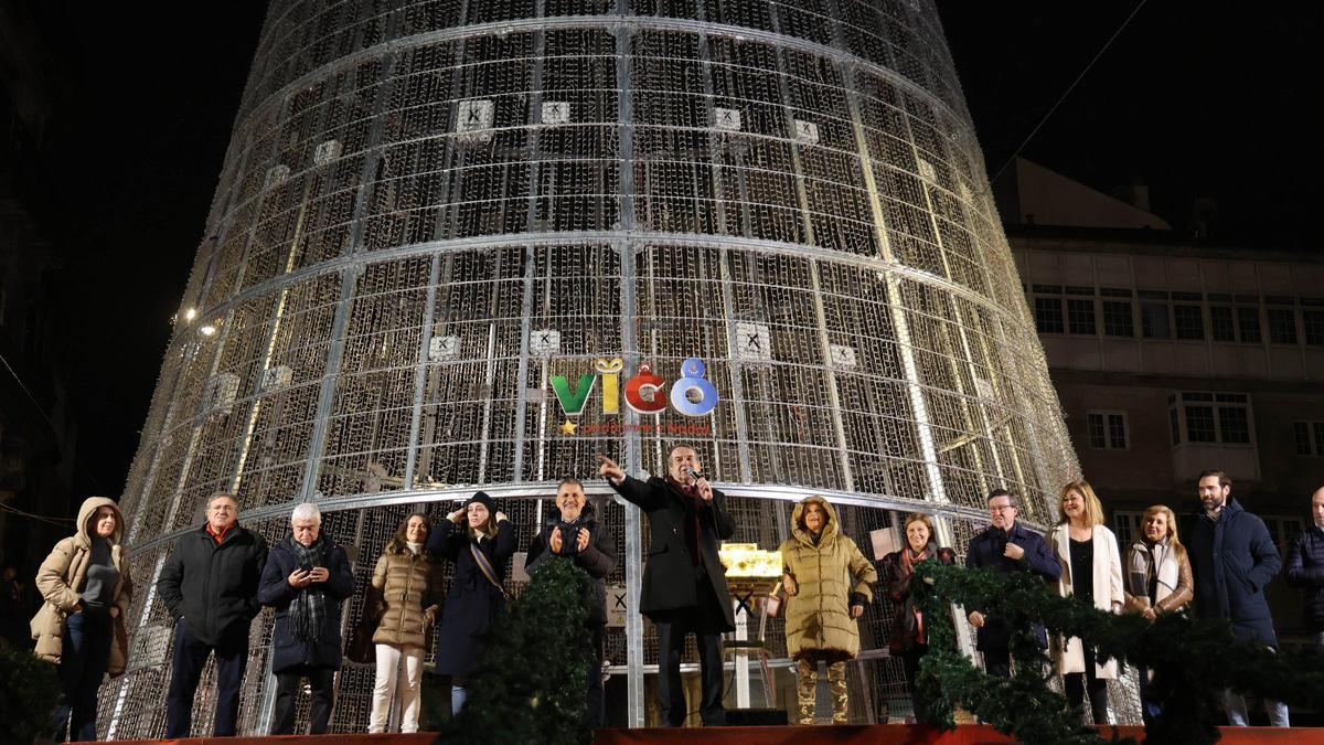 ¡Y la Navidad llegó a su fin! Así fue el acto de apagado de luces