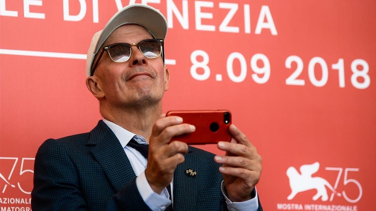 zentauroepp44878856 director jacques audiard uses his mobile phone during a phot180902182521