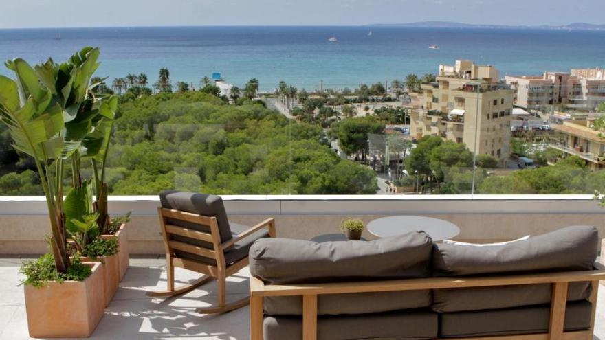 Blick auf die Playa de Palma aus dem siebten Stock im Hotel Llaut Palace