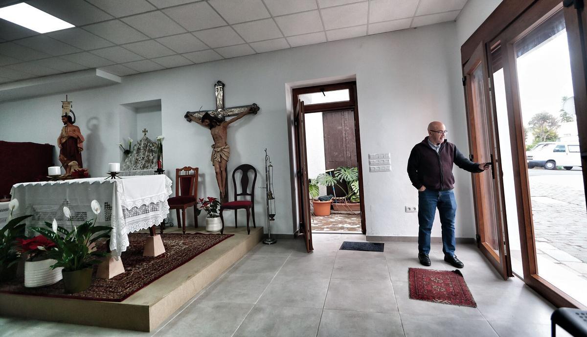 La iglesia de San Juan Bautista está en un antiguo local comercial