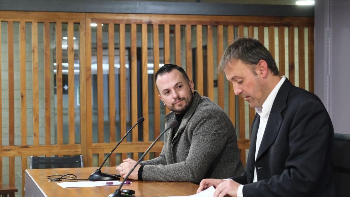 Rafa Mas y Natxo Bellido durante una comparecencia en el Ayuntamiento de Alicante.