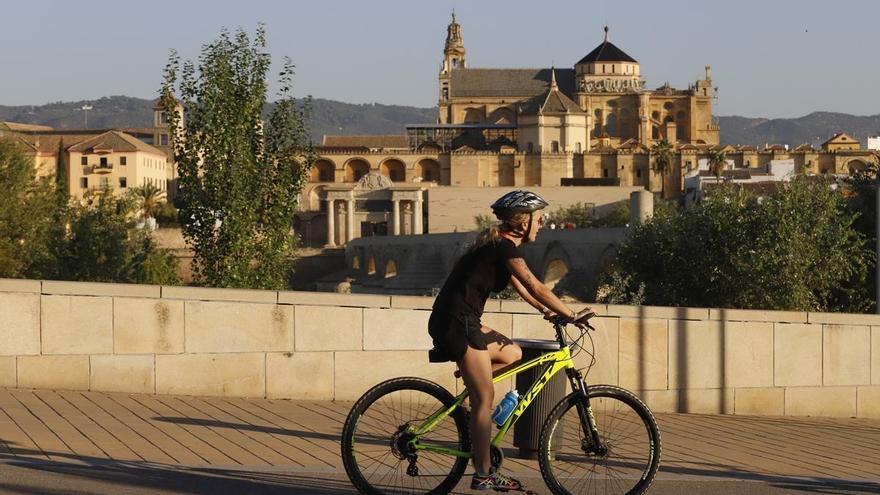 Ocho de cada diez cordobeses quieren que el Ayuntamiento implante un nuevo servicio de bicicletas compartidas