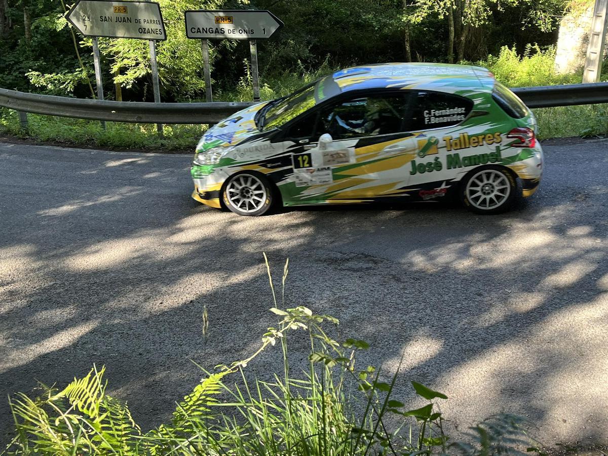 Un participante en una ediciñón anterior del Rally.