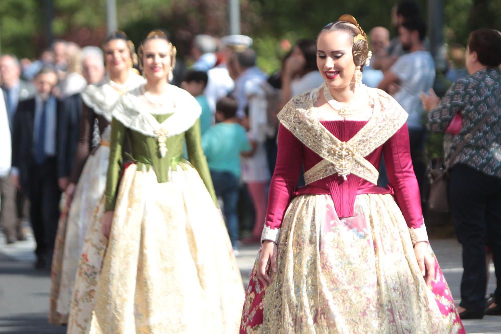 Homenaje a la Senyera de la agrupación de Fallas del Marítim