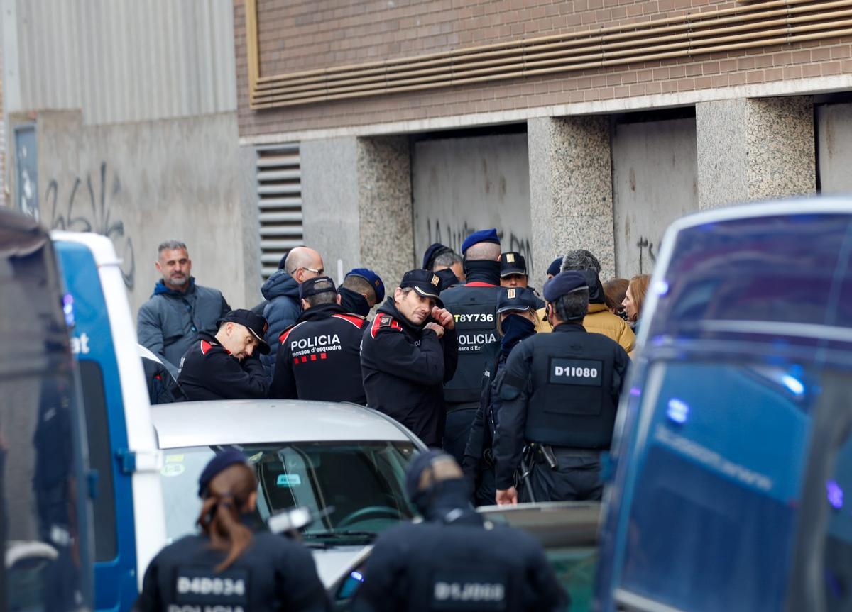El desnonament del bloc 8 de Manresa, en imatges El desnonament del bloc 8 de Manresa, en imatges