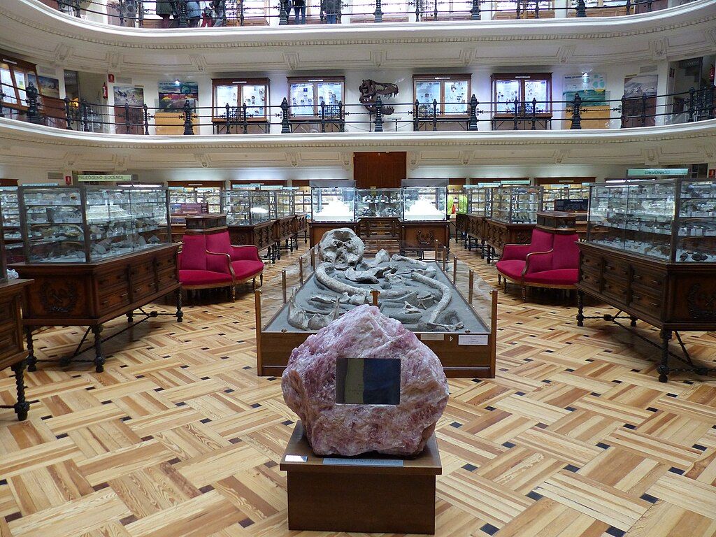 En el Museo Geominero se custodia la muestra de ensayo de la ermeloíta.