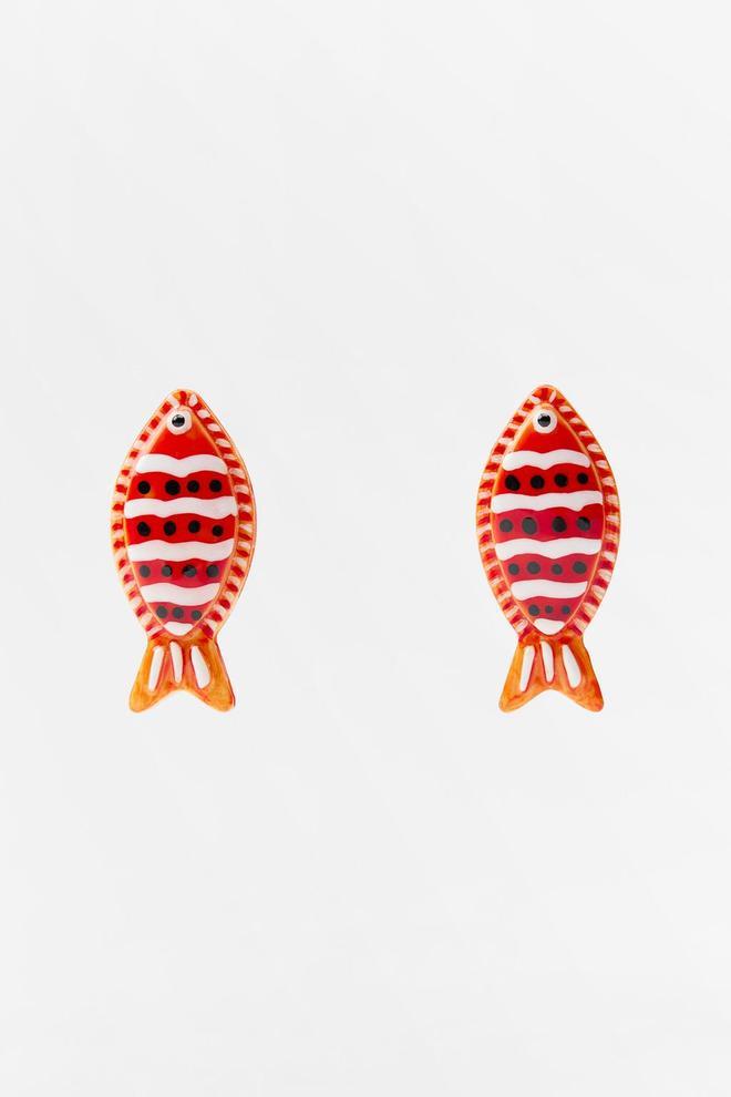 Pendientes en forma de pez de Zara