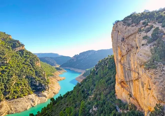 Ni el Caminito del Rey, ni las Pasarelas de Relleu: la mejor ruta de senderismo está en Aragón