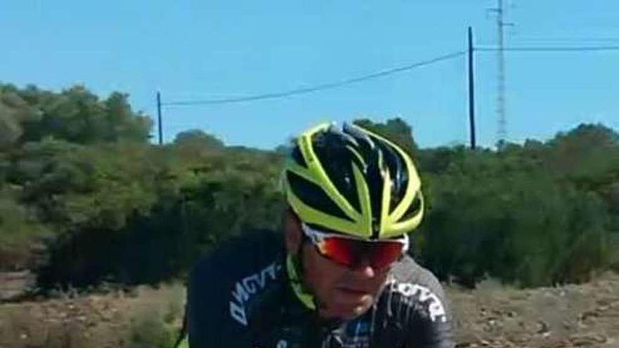 Albi Rozas, durante un entrenamiento en Cádiz antes de emprender su aventura.