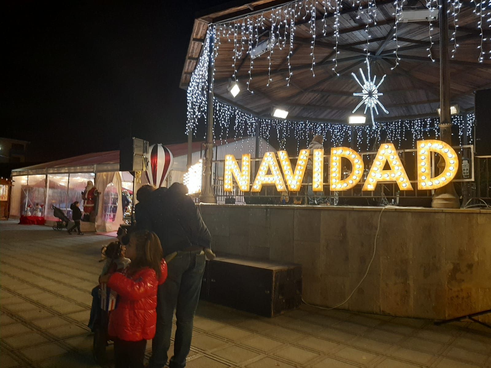 Llanera estrena el  mercadillo navideño: así es la evento en la plaza Cuno Corquera de Posada