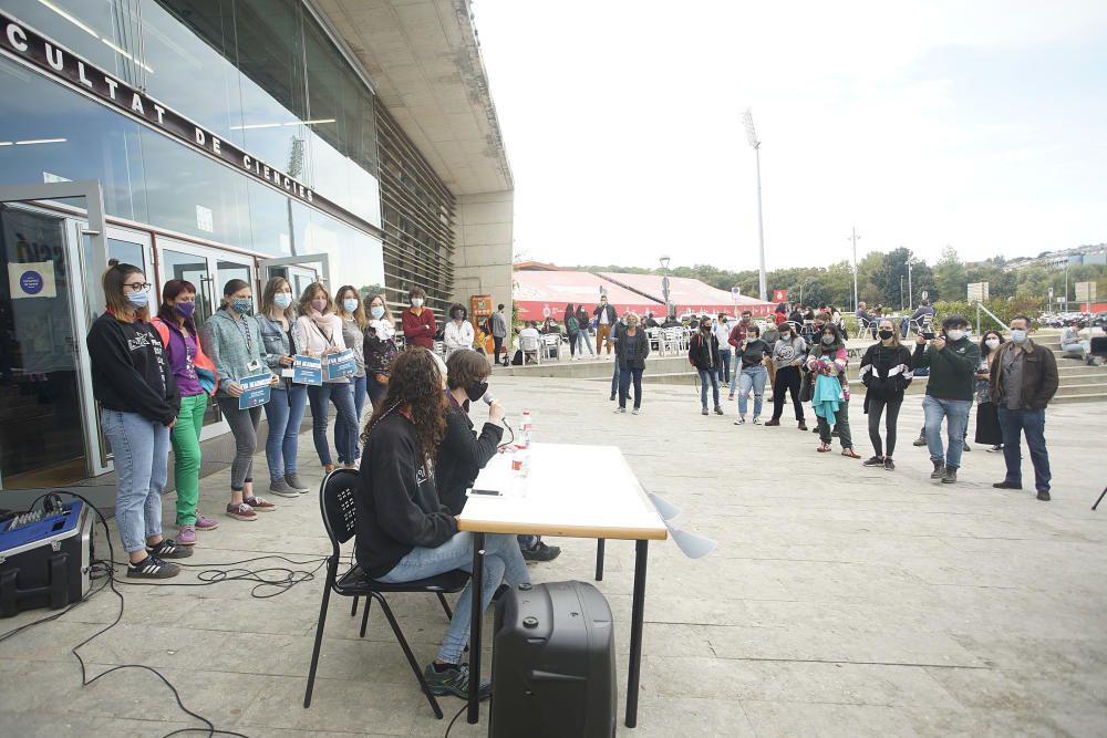 Concentració a la UdG per a la readmissió de la investigadora que va denunciar discriminació laboral