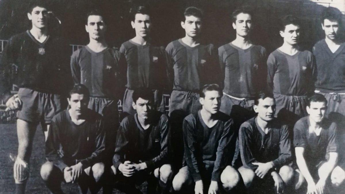 Una formación del Juvenil del FC Barcelona 1958-59, campeón de la Copa de España de la categoría. Arriba, de izquierda a derecha: Rodri II, Junque, Arruebo, Marín, Ruiz, Fusté y Sadurní. Abajo, mismo orden: De la Fuente, Domínguez, Ferrer, Escolà y T