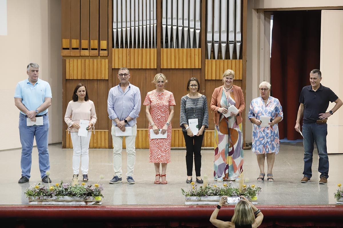 Homenaje a los profesores cordobeses jubilados en 2019 y 2021