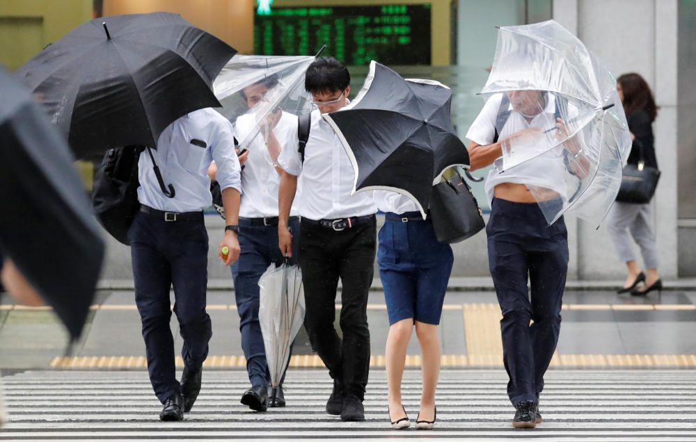 El tifó «Jebi» amenaça el Japó