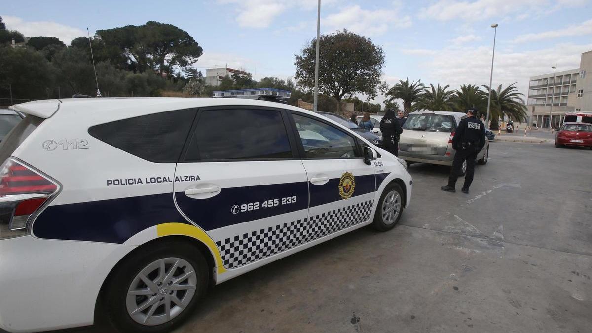 Un vehículo de la Policia Local en una imagen de archivo.