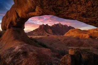 Damaraland, el paisaje de Namibia donde buscar elefantes adaptados al desierto