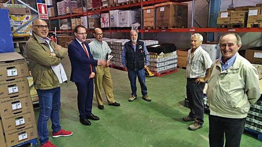 Visita del subdelegado del Gobierno al Banco de Alimentos.