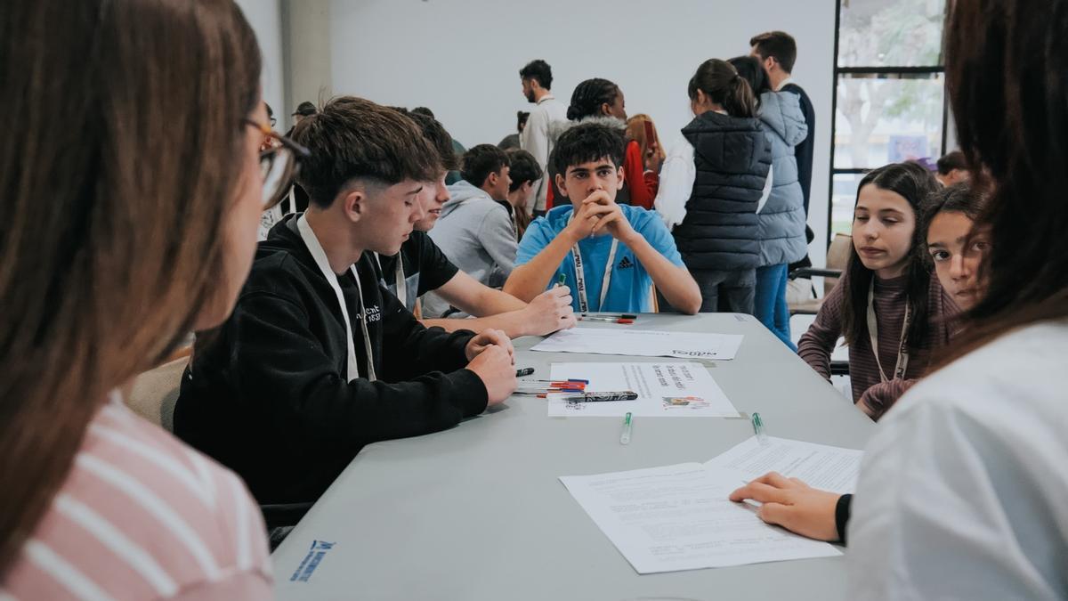 Reunión del Fòrum Jove de la Safor en Beniarjó