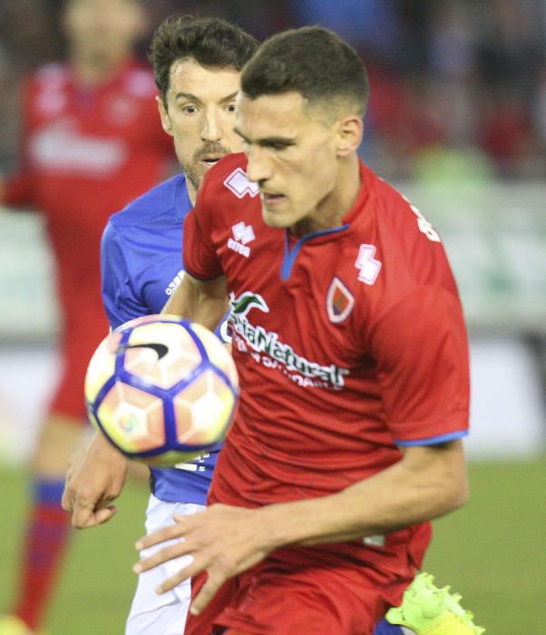 El partido entre el Numancia y el Real Oviedo, en imágenes