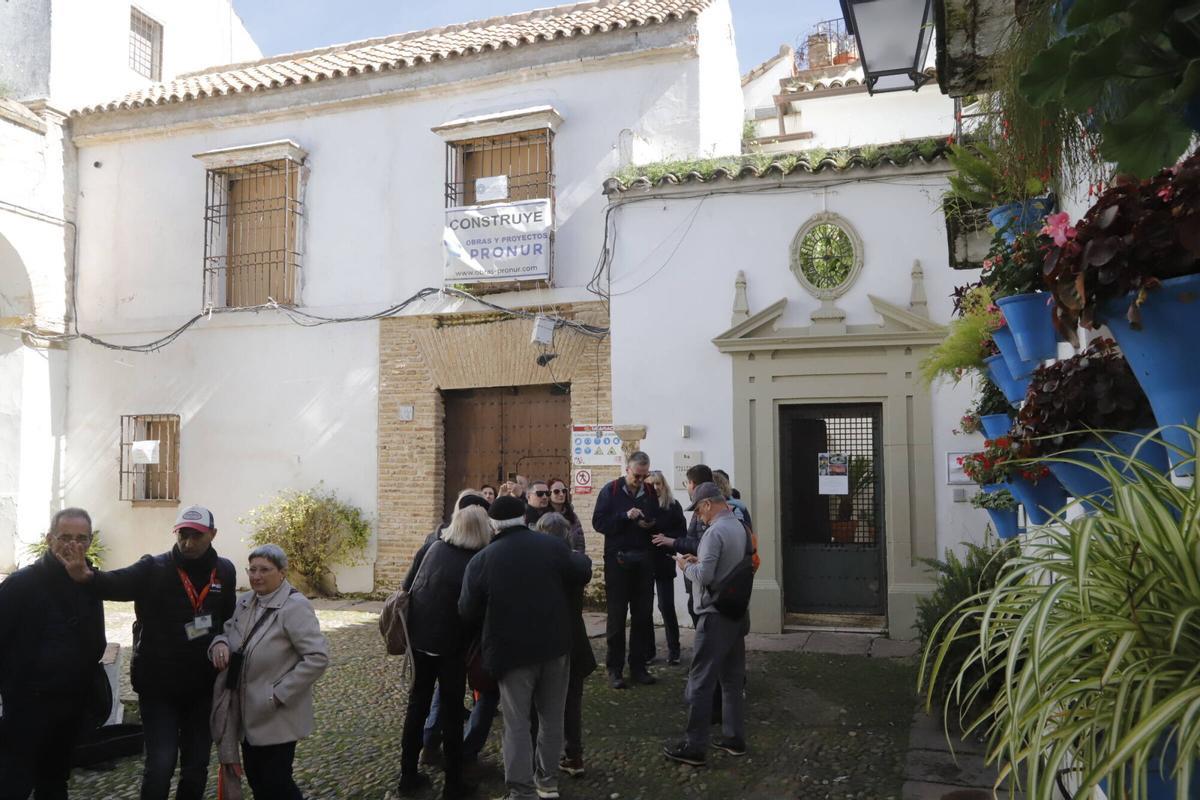 Edificio donde abrirá el cinco estrellas de la Calleja de las Flores.