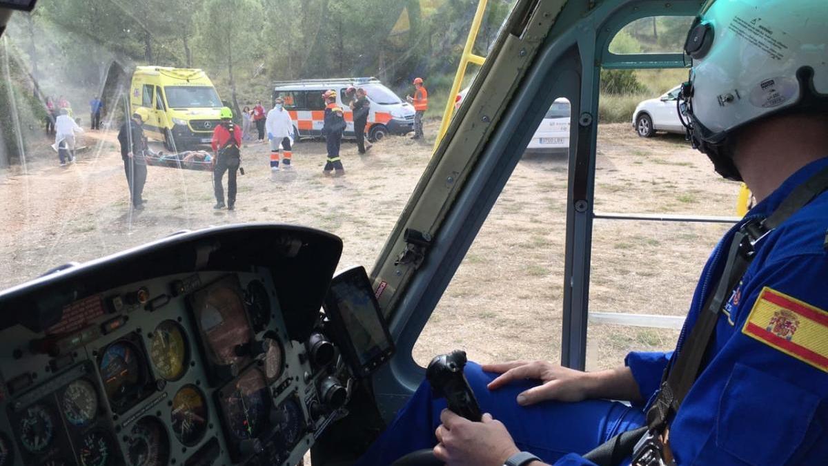 Evacúan en helicóptero a una senderista con una posible fractura de pierna y cadera
