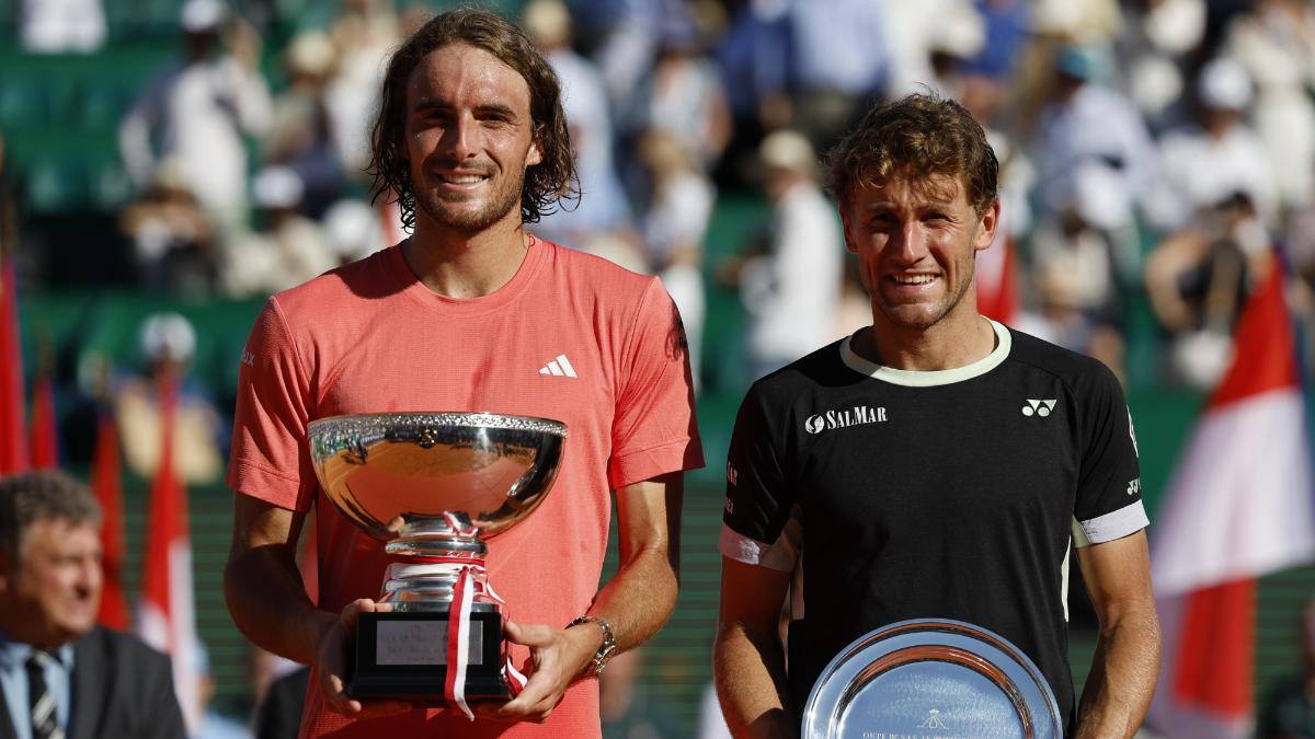 Tsitsipas se impuso a Ruud en el ATP de MonteCarlo