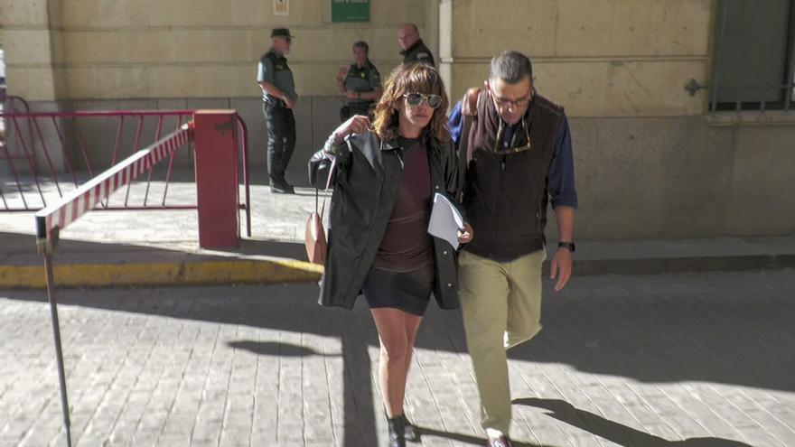 María León, imputada por atentado a la autoridad tras agredir a un policía en Sevilla