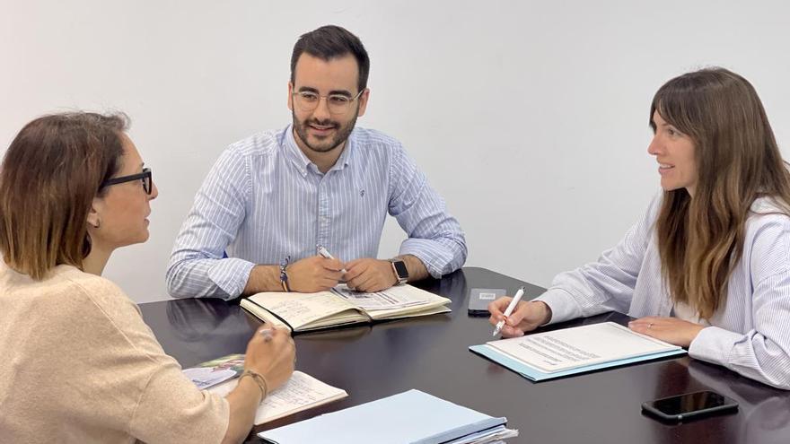 Herminio Serra da un giro en la Vall d&#039;Uixó con una profunda renovación en la lista del PP