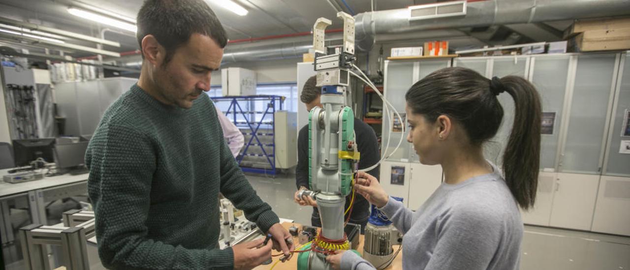 La UMH crea un instituto para trasladar los avances de sus ingenierías a la industria