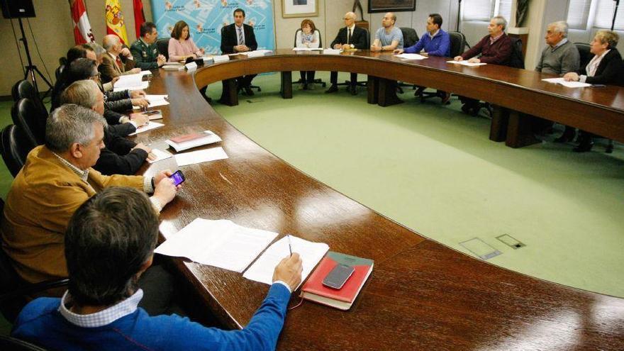 Reunión mantenida en la Delegación de la Junta.