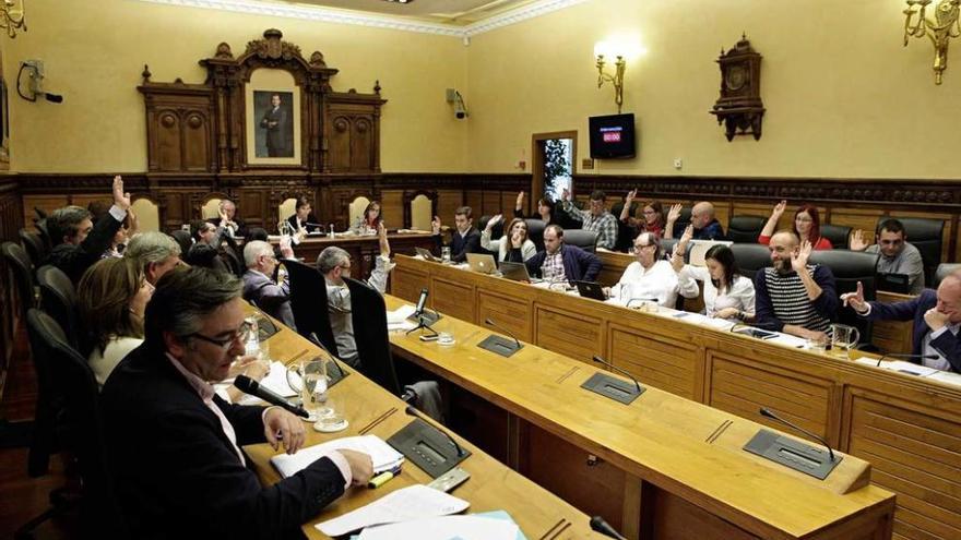 Ediles y grupo políticos le cuestan 2,3 millones a las arcas municipales