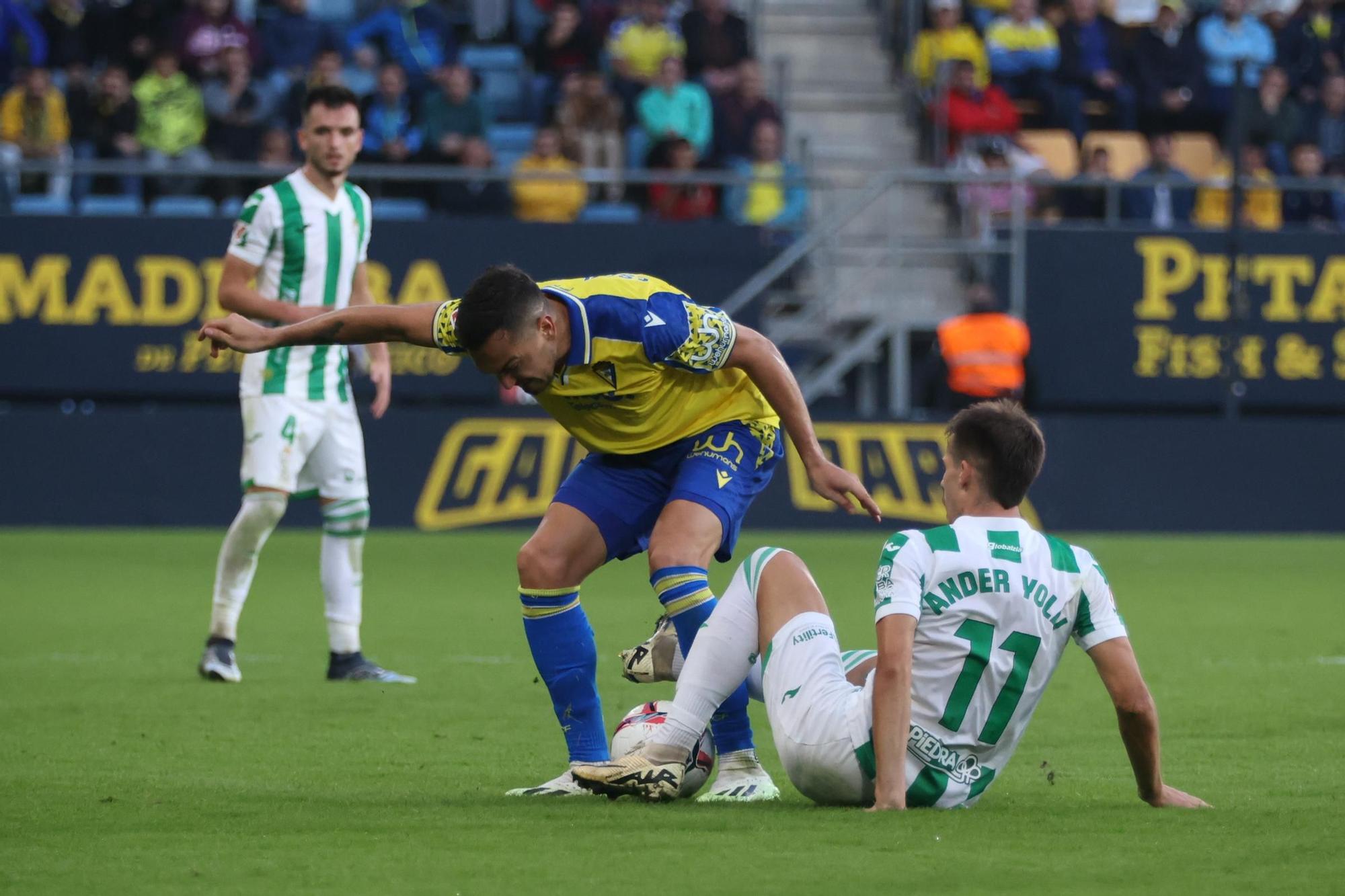 Cádiz CF-Córdoba CF | Las imágenes del partido de la Liga Hypermotion