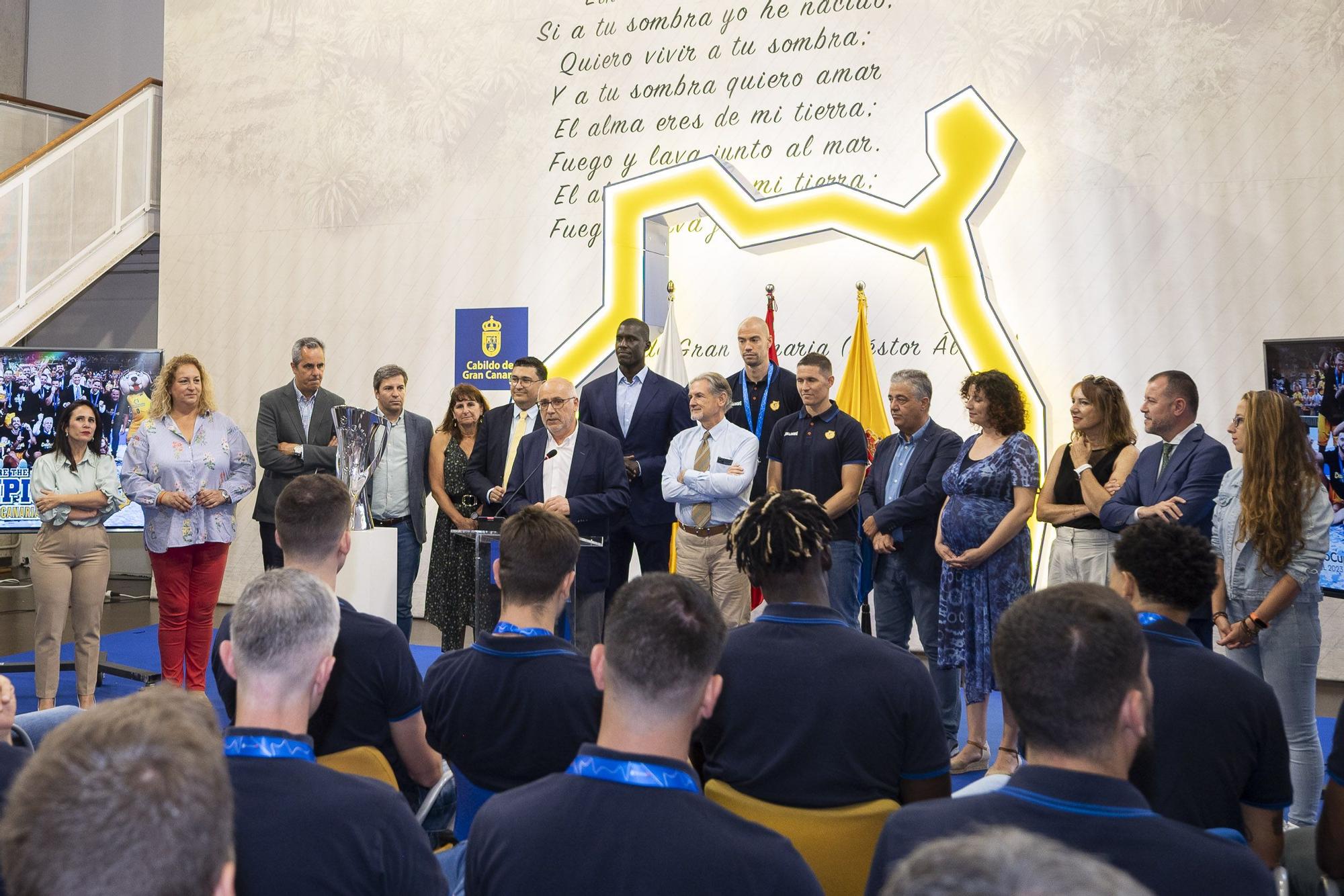 Celebración de la Eurocopa del CB Gran Canaria en el Cabildo grancanario