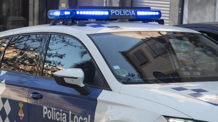 Un vehicle de la Policia Local a Manresa |