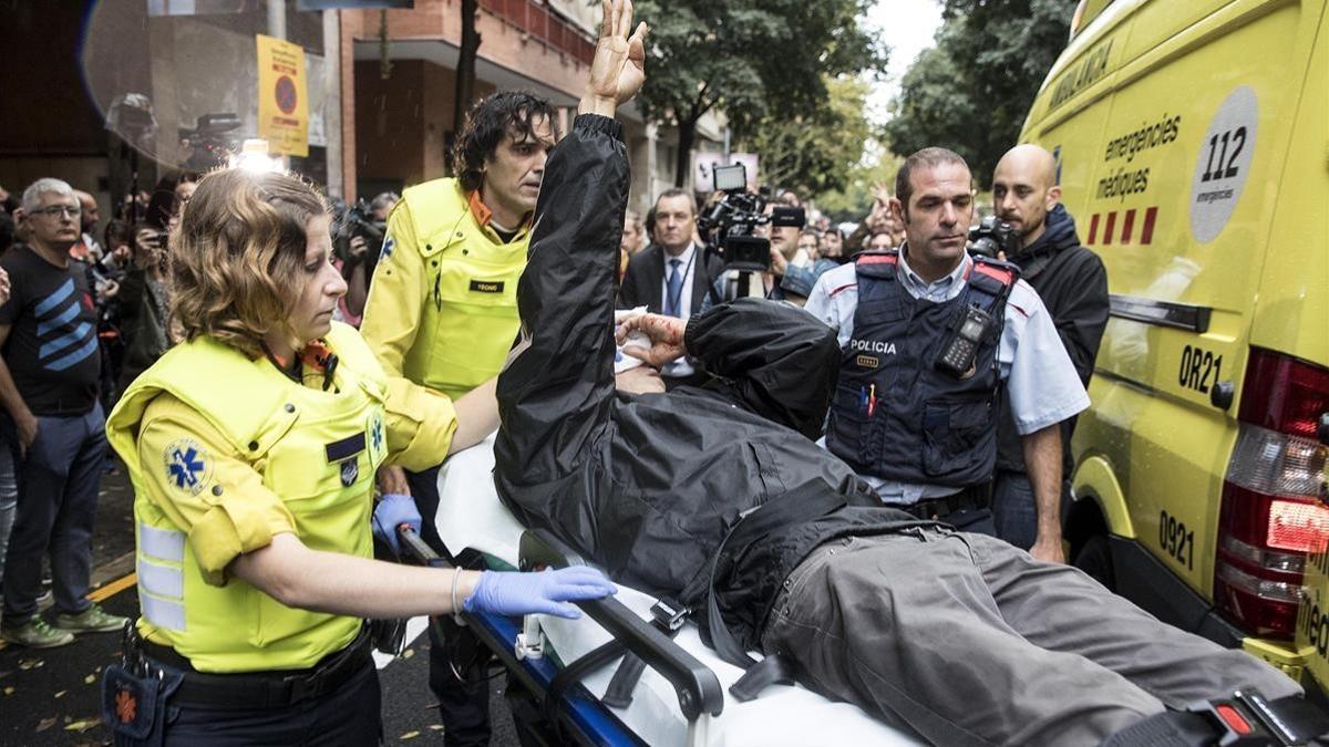 Roger Español perdió la visión en un ojo a causa del impacto de una pelota de goma, disparada por la Policía Nacional, cerca del colegio Ramon Llull durante el referendum del 1-O.