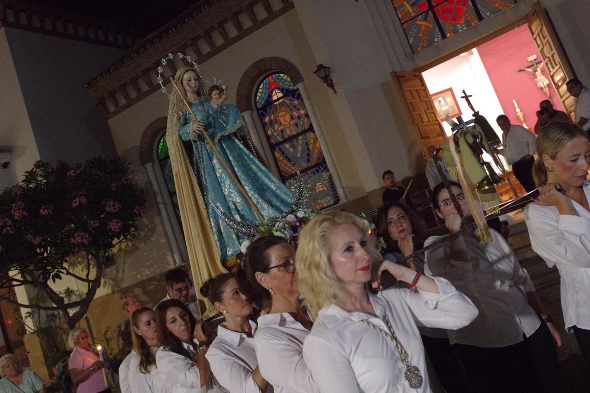 Las mejores imágenes del rosario con antorcha de la Santísima Virgen de las Cañas, en el Puerto de la Torre