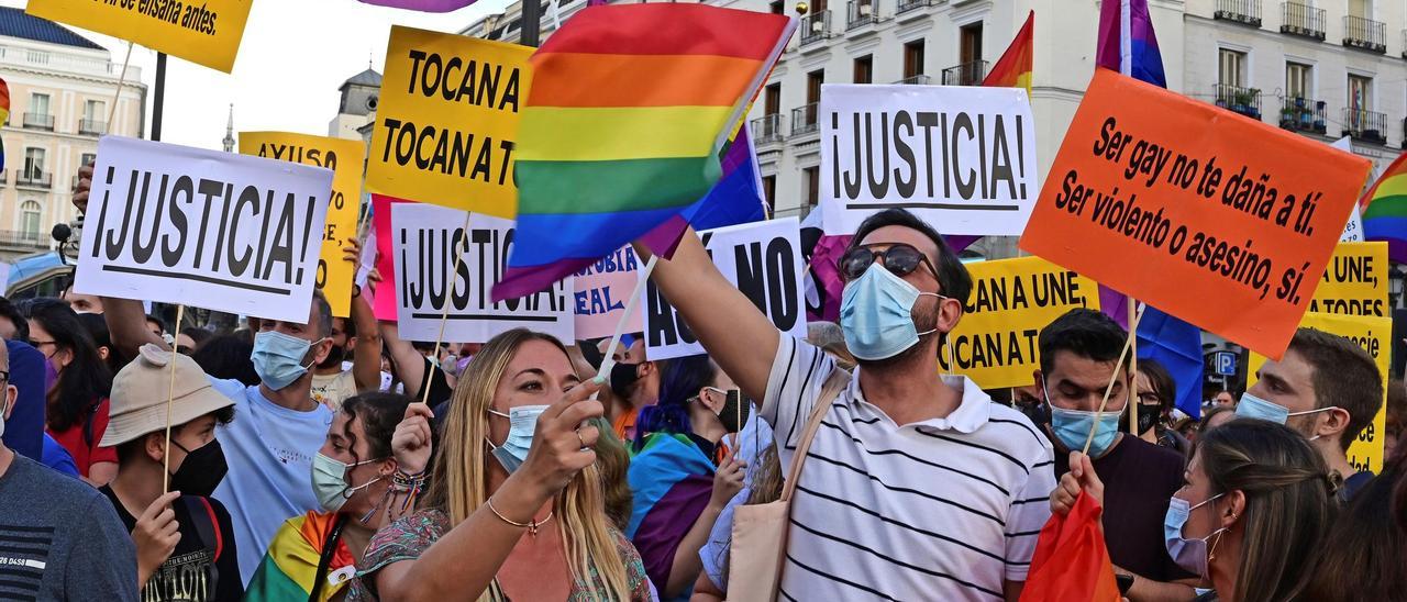 Manifestación alternativa contra las agresiones LGTB-fóbicas.