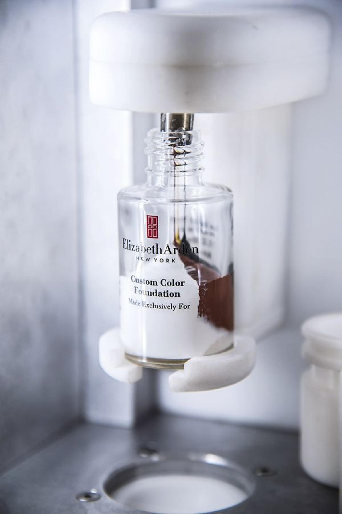 Custom Color Foundation de Elizabeth Arden