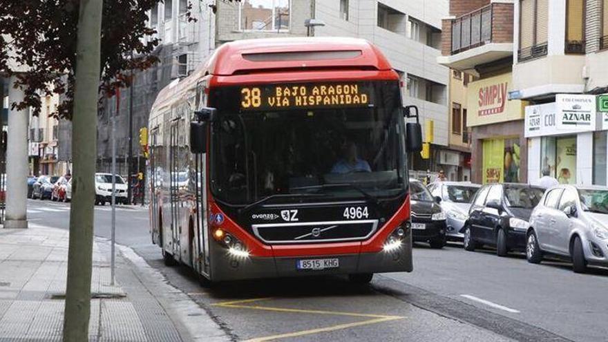 El Pleno de Zaragoza vota contra la municipalización del bus urbano
