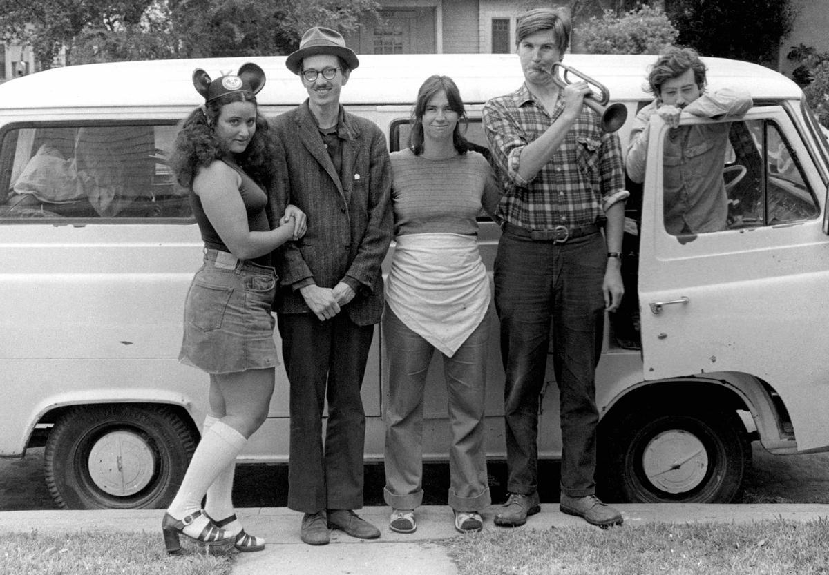 Aline Kominsky, Robert Crumb, Mary Boettcher, Robert Armstrong y Terry Zwigoff, en los años 70