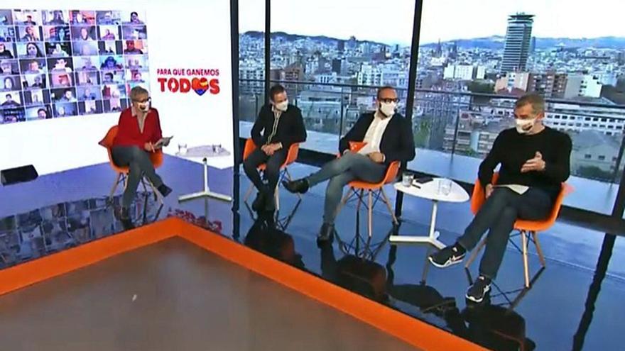 Toni Cantó interviene en un acto de Ciudadanos junto a cargos del partido ayer en Barcelona. | LEVANTE-EMV