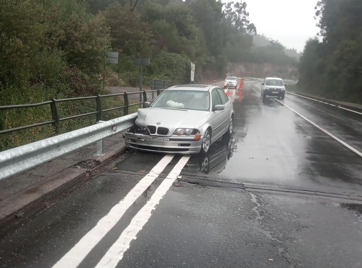 Accidente en el mismo puente de Pedre en septiembre. Accidente autobús Lérez.