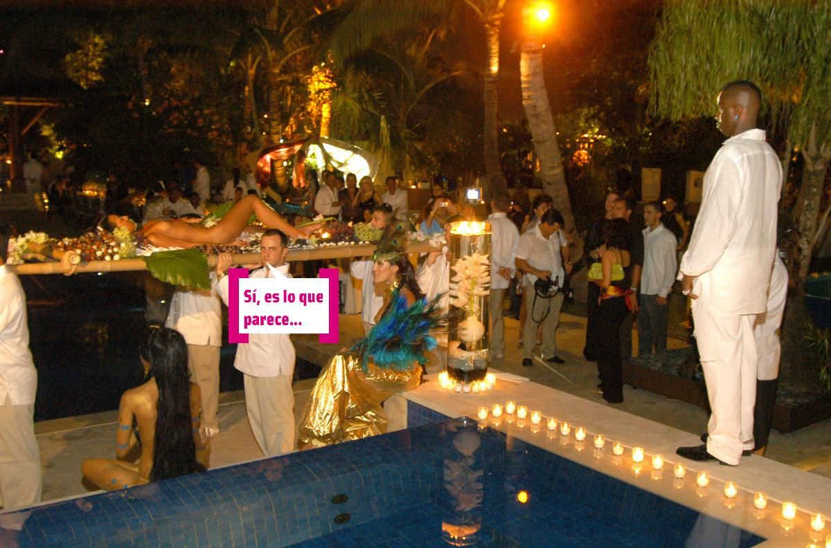 La fiesta de Diddy en la que había una mujer desnuda con comida