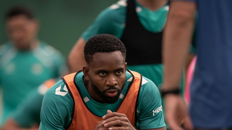 Segundo entrenamiento del Betis en Portugal