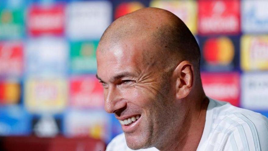 Zidane se incomoda con una periodista por sus preguntas