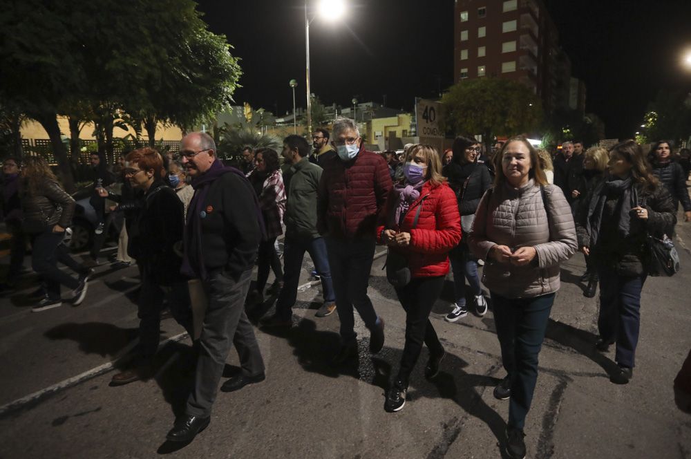 Sagunt grita contra la violencia machista el 25N