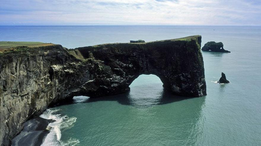 La verde Islandia se convierte en paisaje bíblico para el Arca de Noé -  Viajar