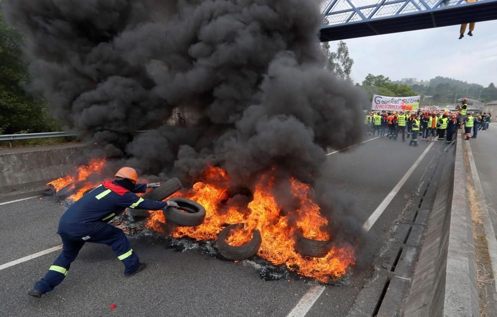 Protestas contra los despidos en Alcoa San Cibrao