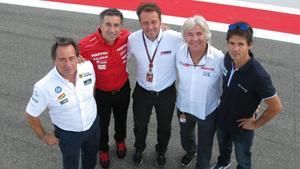 Sito Pons, Jorge Martínez  Aspar, Emilio Alzamora, Ángel Nieto y Alex Crivillé, en un encuentro de excampeones del mundo en el 2014.