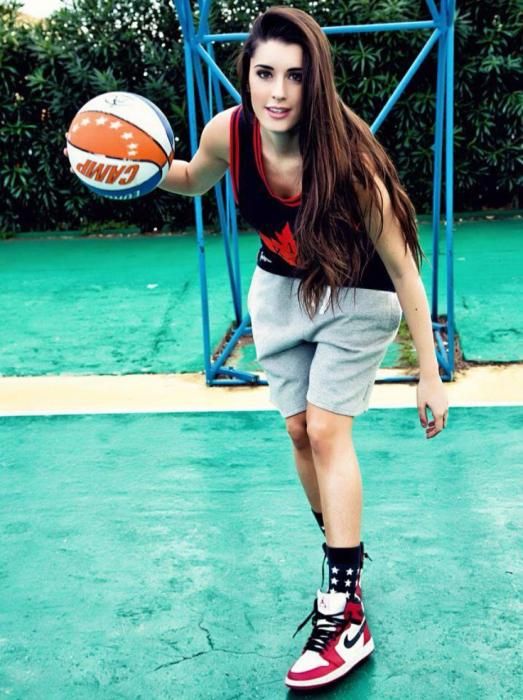 Valentina, la jugadora de baloncesto más sexi